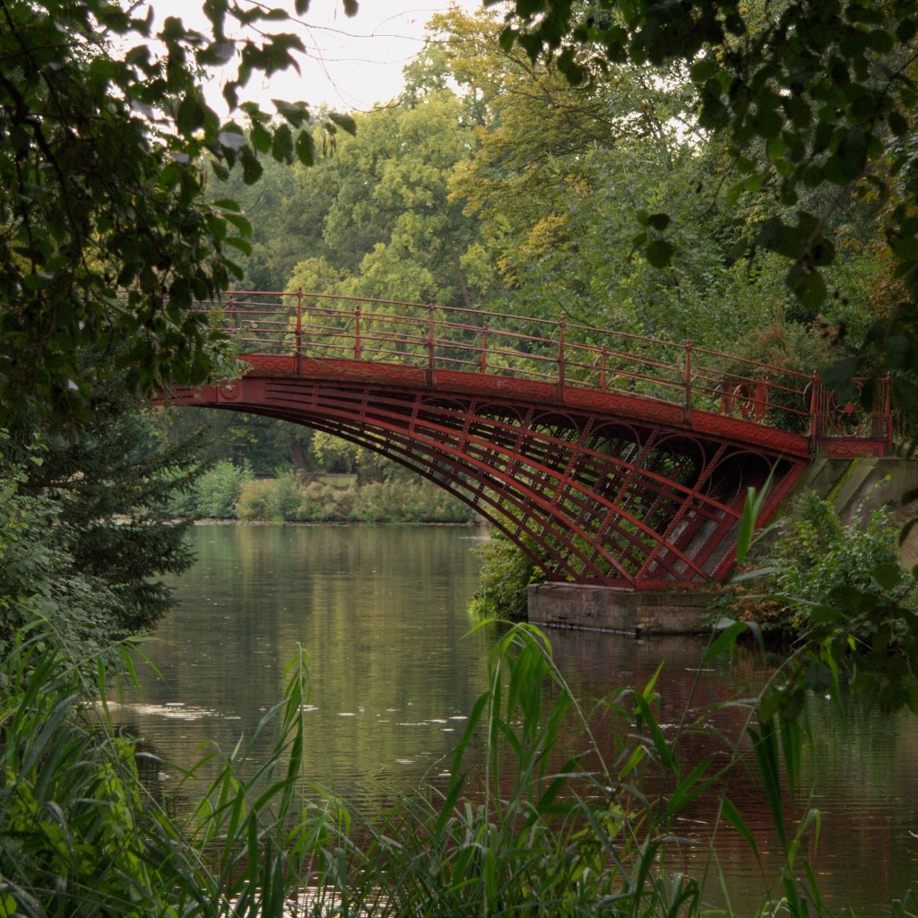 Brücke im Garten von Schloss Charlottenburg