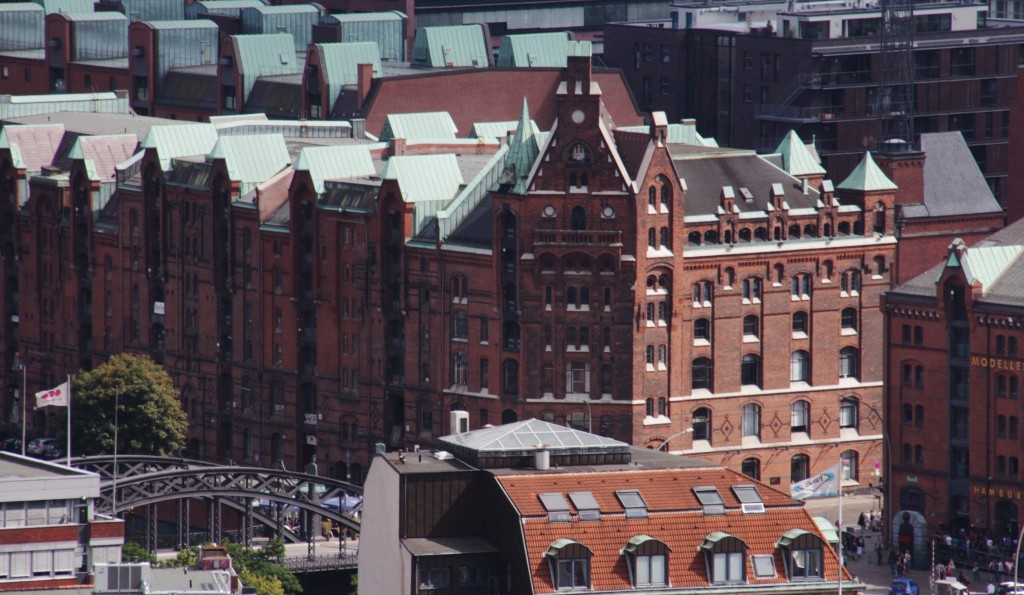 Hamburg: Brücke der Hafenstadt