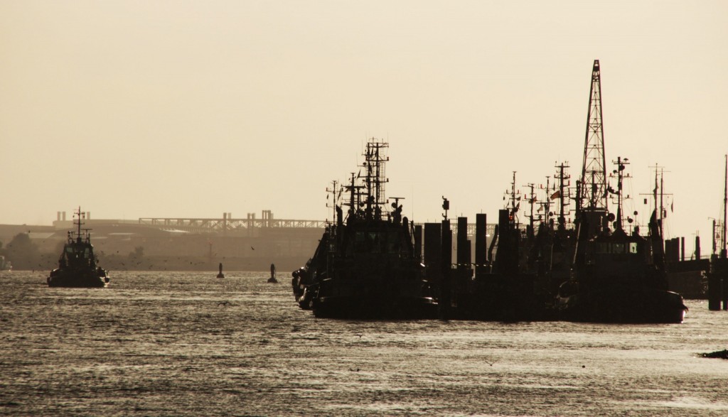 Hafen Schlepper Silhuette Hanburg